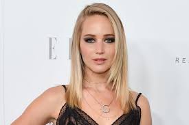 Jennifer and natalie going for a kiss (i.redd.it). Netflix Lands New Jennifer Lawrence Movie Media Play News