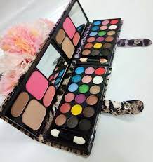 Beli make up wajah merk terbaik dan berkualitas hanya di tokopedia. Pin On Makeup Eye Face Lips Makeup
