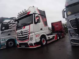 Pin By Saad Ashraf On Mercedes Benz In 2020 Mercedes Truck Mercedes Benz Trucks Mercedes