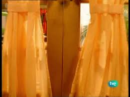 Ella es dora la exploradora medio llena su cantimplora hace lo que puede pero no mejora no llega su hora. Dora La Exploradora Rtve Es