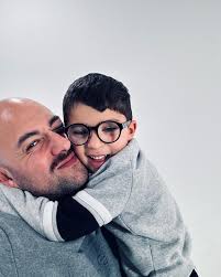 To the little human who changed my life… and taught me what unconditional  love is… 6 years together my Tommy… hand in hand always! HAPPY BIRTHDAY  TOMMY! Inhobbok immens ❤️