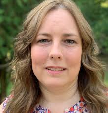 Team 1 — FUTUREVIEW