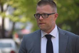 Cripes!': Superior leaders approve contract with Charlie Berens to draw  tourists