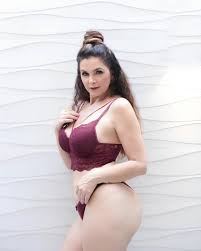 Luiza Ambiel - Free nude pics, galleries & more at Babepedia