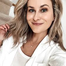 Post partum support in the form of community care is so important and yet  soooo hard to cultivate bc you don't often know how much you'll need it  beforehand. Then when you