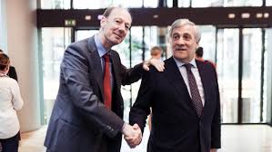 Jan böhmermann ist ein sympathischer, schlaksiger, junger mann, aber er betreibt eine weniger radikale form von satire als. Europa Ist Voll Von Auslandern Telepolis