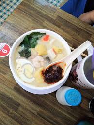 Both my husband and i we also try the mee udang and curry mee, which are not bad for a halal version :). Strong Wife Of A Wonderful Husband Bee Hwa Cafe Penang