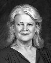 Vicki Lott's Instagram, Twitter & Facebook