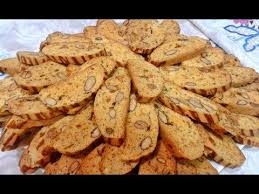 فقاص باللوز منكه بالبرتقال ناجح 100 لا يتشقق و بدون تكسر من اروع ما يكون Youtube Yummy Cookies Food Biscuits