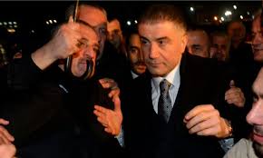 Suç örgütü lideri sedat peker'in açıklamasının ardından hedef gösterilen defne samyeli, 'kul hakkına sığdı mı?' başlığı altında açıklama yaptı. Sedat Peker Den Sifreli Santaj Hedef Kim