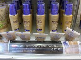 Rimmel london match perfection liquid foundation. Glam Shine Beautyblog Rimmel Match Perfection Foundation Und Concealer