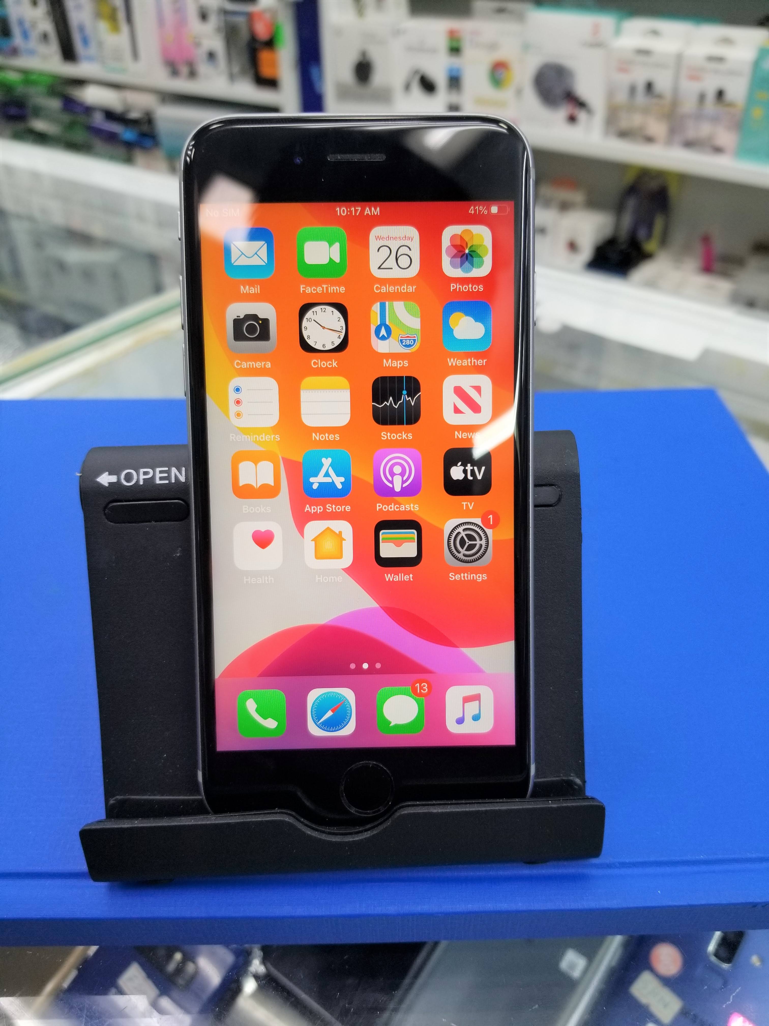 iPhone 6s 64 GB Clean Condition product image