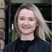 Laura Mcguire's Instagram, Twitter & Facebook