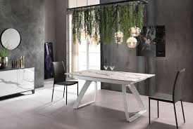 Le lampade da terra in stile moderno sono corpi illuminanti da posizionare sul pavimento. Lampade A Sospensione Moderne Per Arredare Gli Ambienti