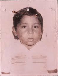 Por favor alguém edita essas duas fotos pra mim são minha vó e meu tio só  tenho essas duas fotos deles agradeço muito .