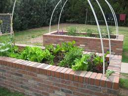 Diy Raised Beds In The Vegetable Garden Ideas And Materials Garten Hochbeet Hochbeet Ziegelsteine