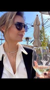 Susanne Bryan's Instagram, Twitter & Facebook