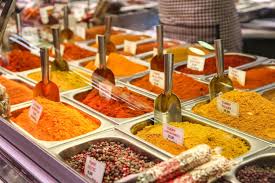 Sin embargo, la cocina de nuestras casas se vuelve monótona y sin vida cuando no sabemos darle un toque mágico y en tanto, que las especias, que incorporan en su definición a las hierbas aromáticas, serían ciertas partes de las plantas que son aromáticas y pueden. Guia Basica De Especias Usos Culinarios Y Propiedades Parte I El Sabor De Lo Bueno