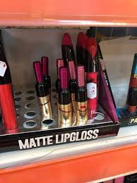 .l china mall(constanta)(am nevoie sa stiu urgent)cel mai bun raspuns si cel mai repede primeste o mare funda program: Ce GÄsesti In China Mall Farduri Èi Oje Expirate Basca OtravÄ De Èobolani Periculos DepozitatÄ