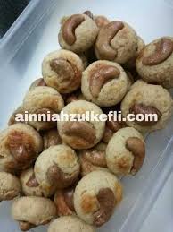 Anda sediakan kisaran kacang tanah seperti yang telah kami nyatakan pada bahagian atas. Resepi Biskut Mazola Mudah Sedap Kedai Vitamin Butterworth