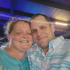 Free water balloon spray fountain idea