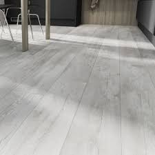Howdens Professional Single Plank White Wash Oak Luxury Vinyl Flooring 2 01m Pack Luxury Vinyl Flooring Vinyl Flooring White Washed Oak