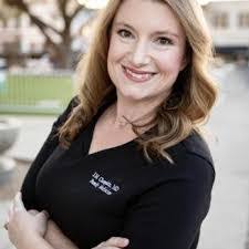 Celia Servin's Instagram, Twitter & Facebook