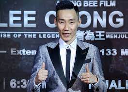 Datuk lee chong wei dilahirkan pada 21 oktober 1982 di bagan serai, perak, kepada pasangan lee ah chai dan khor kim choi. Filem Lee Chong Wei Cipta Sejarah