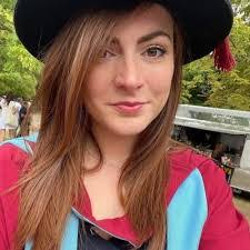 Hannah Post's Instagram, Twitter & Facebook