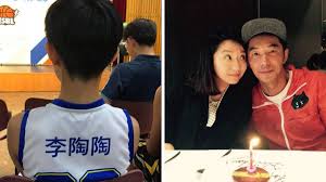 */ɨeu dʲɨo/ → /jeudio/ → /joːd͡zo/. 12æ­²è³è³ ç±ƒçƒå¤¢ å–Šå¡ æŽæŽä»é©šæ› è¬è¬ç‚ºçˆ¸åª½æš«åœå¤¢æƒ³ æ±æ£®æ–°èž