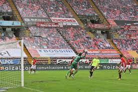 The impressive stadium is one of italy's most recent and unlike many others in the country, doesn't have a running track separating the stands from the pitch. Italian Soccer Team Employs Fake Fans Wsj