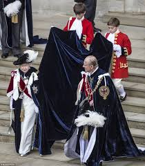Queen And Family Don Velvet Robes And Hats For Order Of The Garter Royal Monarchy Queen Of England Order Of The Garter