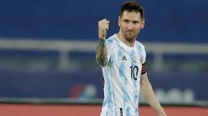أوفى ليونيل ميسي، هداف الأرجنتين التاريخي، بوعده مع أحد المشجعين. Ù„ÙŠÙˆÙ†ÙŠÙ„ Ù…ÙŠØ³ÙŠ ÙŠØ¹Ø§Ù†Ù‚ 3 Ø£Ø±Ù‚Ø§Ù… Ù‚ÙŠØ§Ø³ÙŠØ© Ù…Ø¹ Ù…Ù†ØªØ®Ø¨ Ø§Ù„Ø£Ø±Ø¬Ù†ØªÙŠÙ† Ù…ÙˆÙ‚Ø¹ Ø¹Ø±Ø¨ÙŠ Ø£Ù…Ø±ÙŠÙƒÙŠ