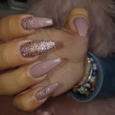 Decora esferas navideñas con glitter. Luz Nails On Instagram Lovenails Lovecolor Chicagonails 915 Nails Nails4today Glitternails Gl Manicura De Unas Unas De Gel Naturales Unas Postizas De Gel
