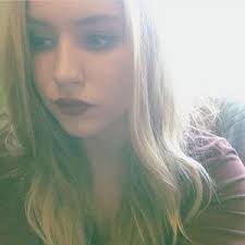 Julianne Lake's Instagram, Twitter & Facebook