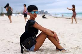 Tarif adelina pestritu prestatie, pret adelina pestritu nunta petreceri private, cotatii adelina pestritu evenimente, onorariu adelina pestritu, preturi adelina pestritu mc evenimente, tarife adelina pestritu evenimente private corporate sau publice: Adevarul Dureros De Ce S A Tuns Adelina PestriÅ£u