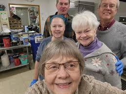 Calvary Episcopal Church volunteers at Loaves and Fishes