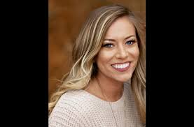 AfterReinhardt: Connections lead Payton Smith '17 '19 to where she is today 