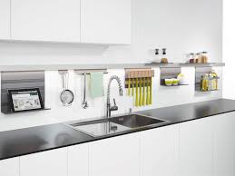 Moderne küchen oder einzigartiger landhausstil, unsere vielfalt im küchenbereich hat sonst kein anderer hersteller. Moderne Kuchen Landhauskuchen Einbaukuchen Ratiomat