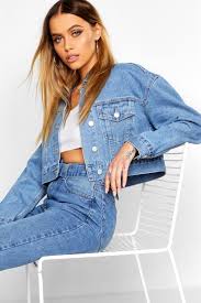 Crop Denim Jacket Boohoo In 2020 Womens Cropped Jeans Cropped Denim Jacket Cropped Denim