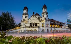 Lawang sewu, literally thousand doors, is a landmark in semarang, central java, indonesia, built as the headquarters of the dutch east indies railway company. Tips Road Trip Keliling Semarang 2021 Trans Jawa
