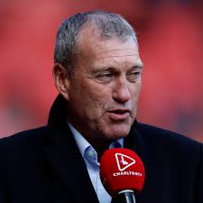 Suzy Stevens (@Suzyjoanstevens)