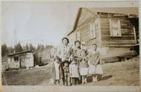 Elsie, Agnes, and Children