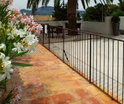 Removing rust stains from tiles is not an easy task. How To Remove Rust Stains From Outdoor Ceramic Tiles How To Clean Stuff Net