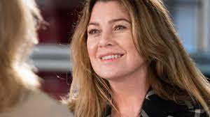 Si aucun nombre d'épisodes n'a été annoncé de manière définitive pour le moment, cette saison 17 pourrait ne comporter que 16 chapitres. Grey S Anatomy Season 17 Ellen Pompeo Teases Meredith Grey S Return