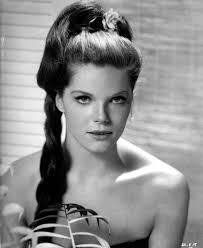 Samantha Egger's Instagram, Twitter & Facebook