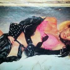 Tawny kitaen was born in san diego, california, in 1961, the daughter of linda kitaen. Tawny Kitaen 19 Pictures