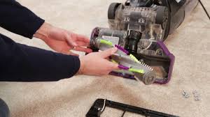 Bissell Powerglide Lift Off Pet Plus Brush Not Spinning Powerglide Lift Off Pet Plus Brushroll Not Turning Youtube