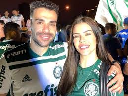 Já o filho bruninho, levantador da seleção e atualmente no civitanova, da itália, teve jogo do campeonato italiano no dia 30 de dezembro e. Bruno Henrique Diz Que Esposa Foi Agredida Por Torcedores Apos Jogo Folha Pe