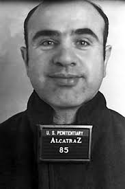 Fotos policiales de los acusados de conspirar con Trump: ¿por qué sonríen? 